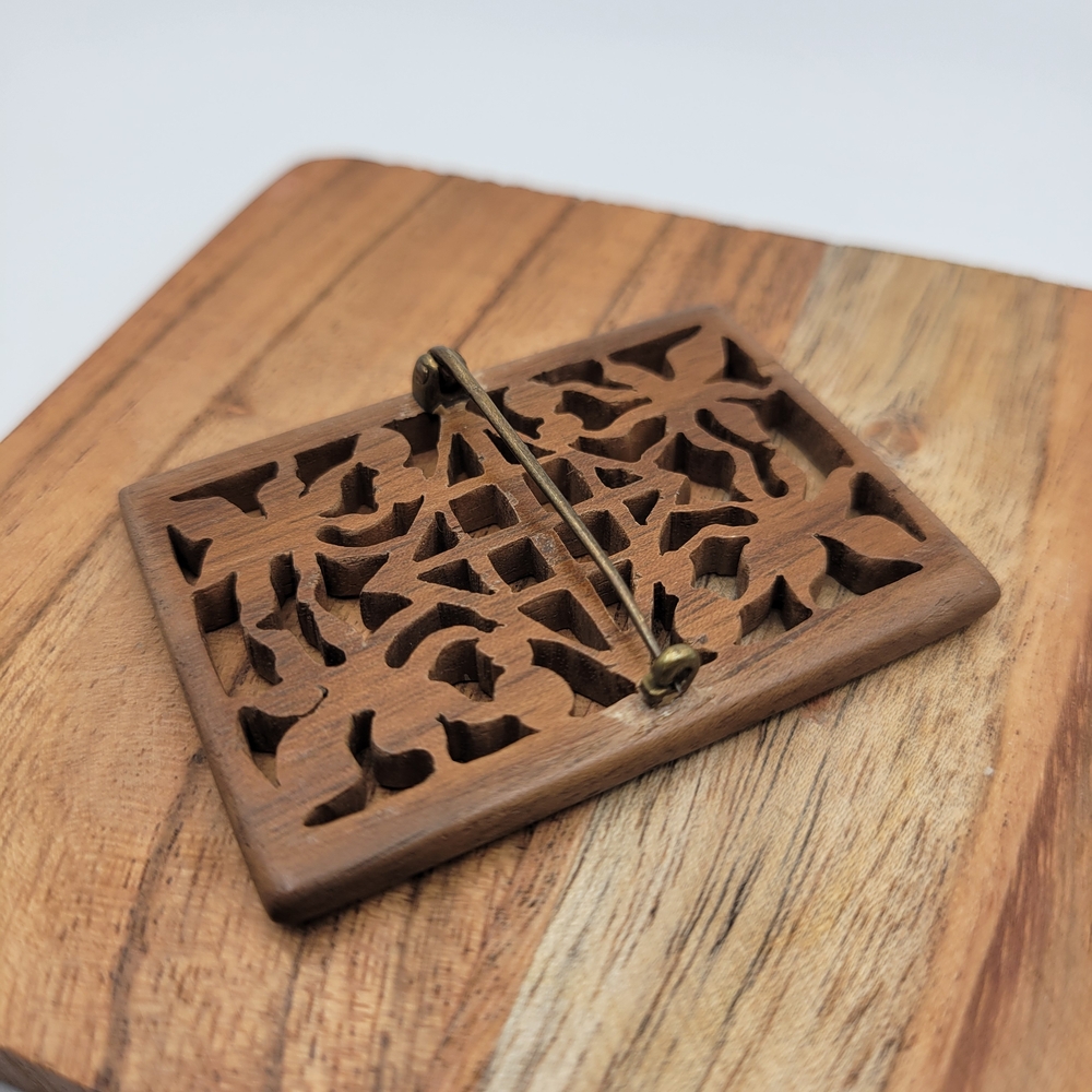 Vintage Carved Wood Brooch Pierced Jali Openwork Floral Ethnic Folk Art - Picture 2 of 4